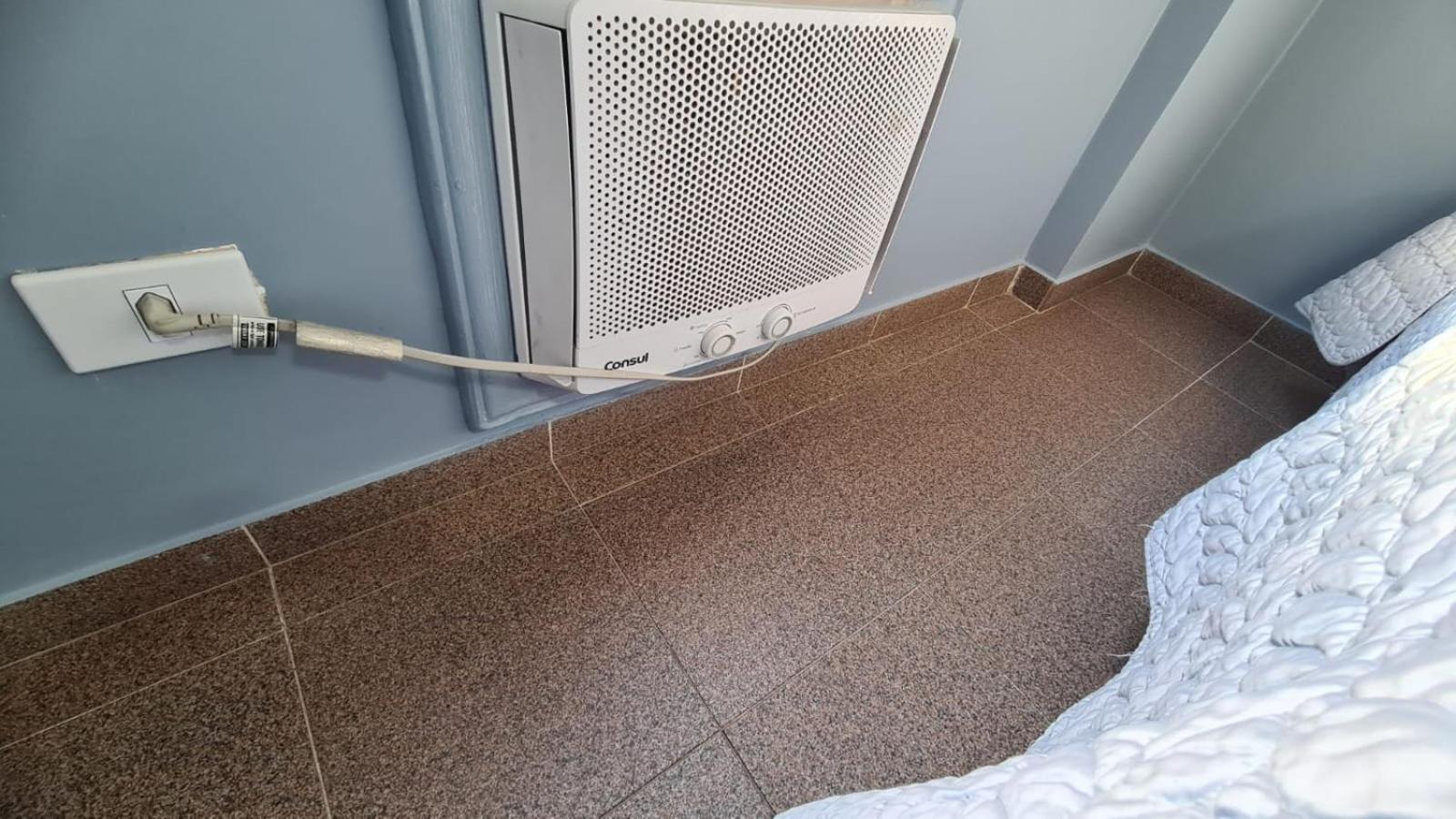 과루자 Apartamento Confortavel 2 Dorm No Tortuga Enseada 아파트 외부 사진